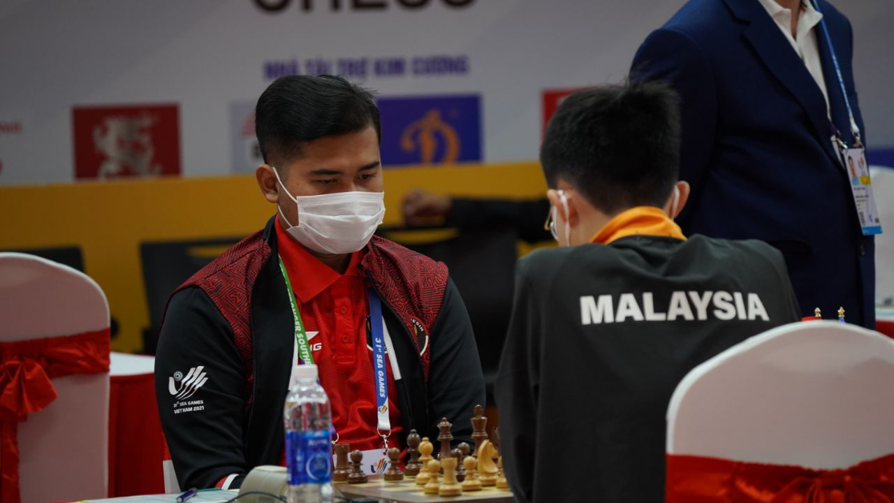 Indonesia Olympic Commitee - Solid opening for Indonesia in Chess