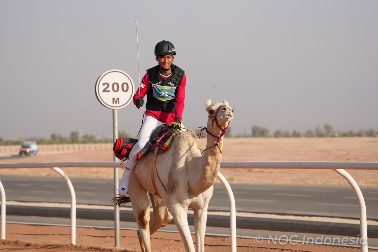Indonesia Olympic Commitee - Ikhwannudin Completes Debut in ISG 2025 Camel Racing, Finishes Sixth at Al Janadriyah