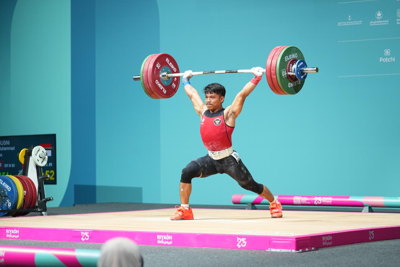 Indonesia Olympic Commitee - Muhammad Husni Secures Gold Hattrick for Team Indonesia, Weightlifting Totals 9 Medals at the 2025 Islamic Solidarity Games