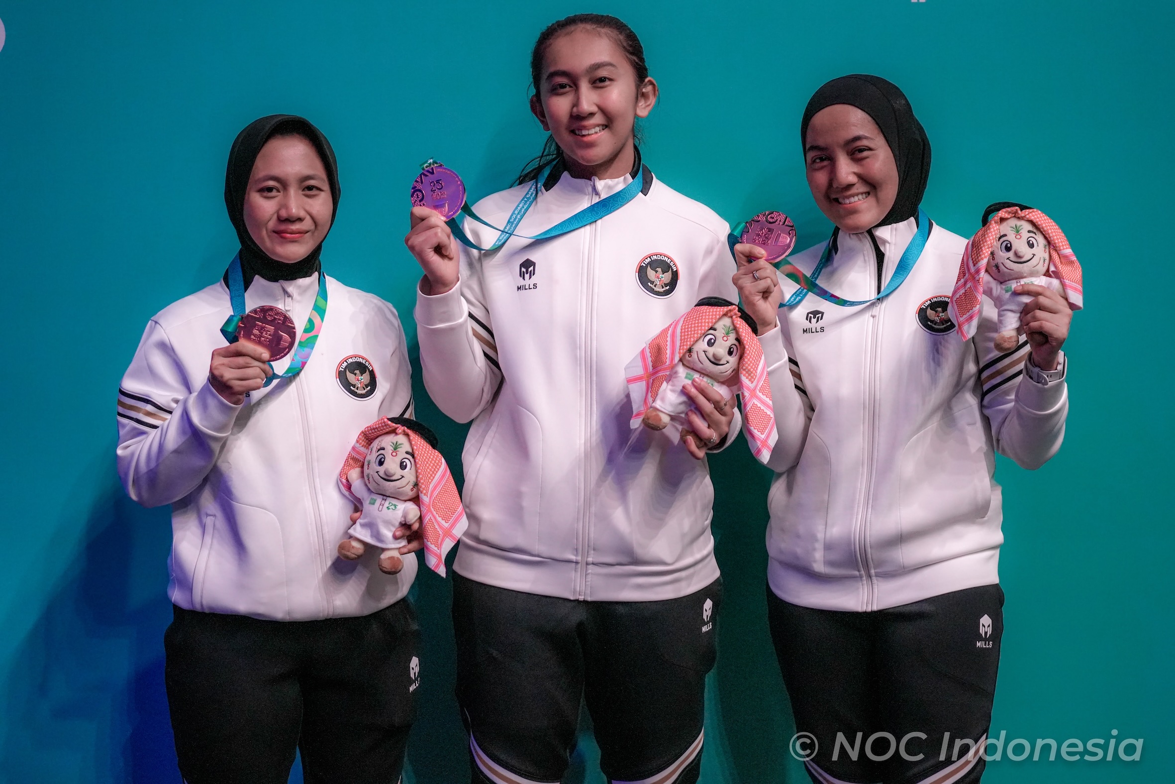 Indonesia Olympic Commitee - Indonesian Women's Fencing Team Closes ISG 2025 by Winning Two Bronze Medals